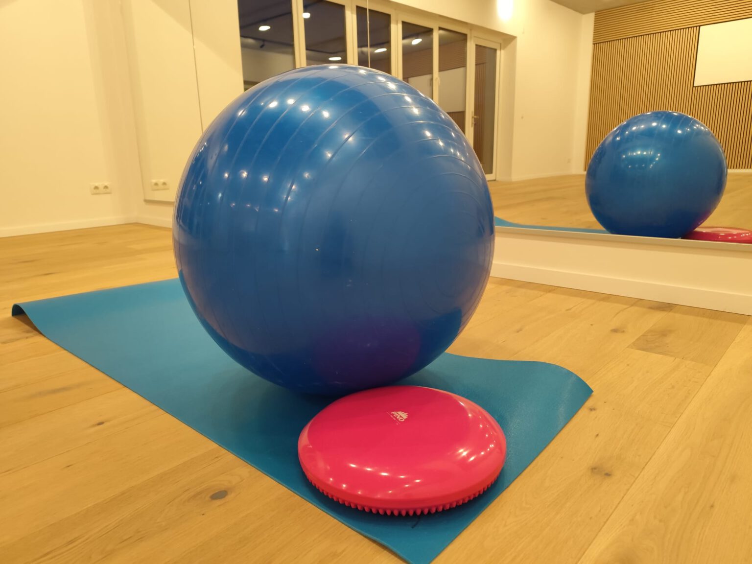 WhatsApp Image 2025-12-19 at 20.20.28 (1)